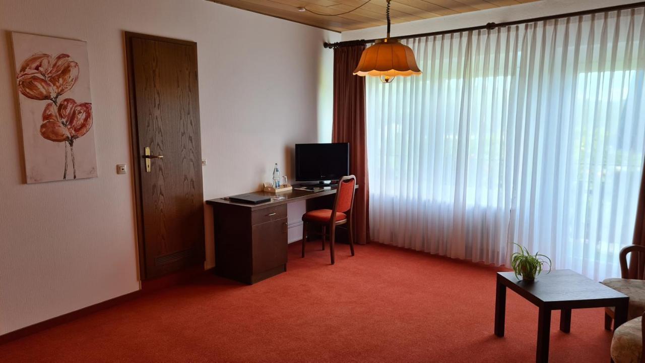 Hotel Haus Am Berg Oberkirch  Buitenkant foto