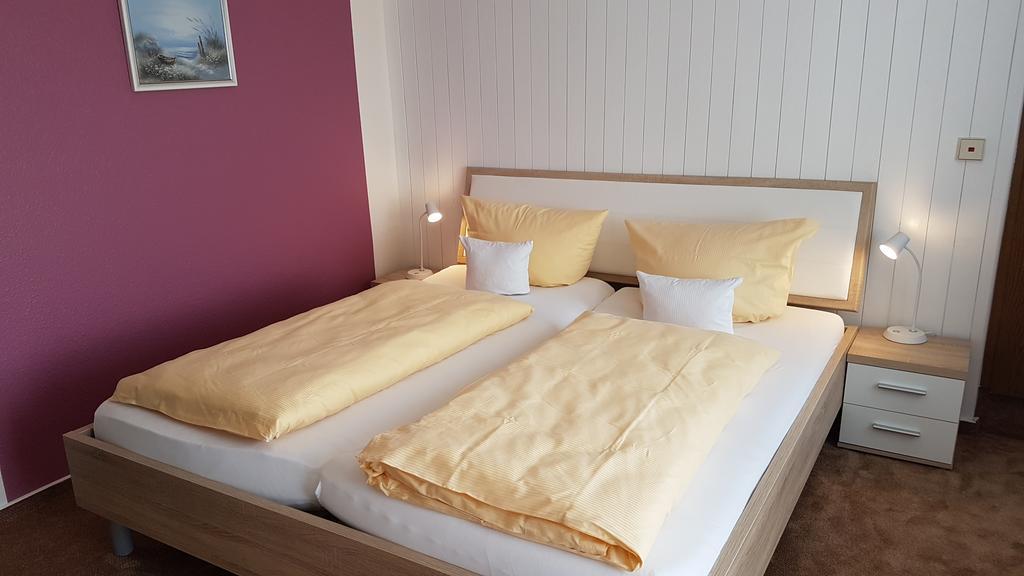 Hotel Haus Am Berg Oberkirch  Buitenkant foto