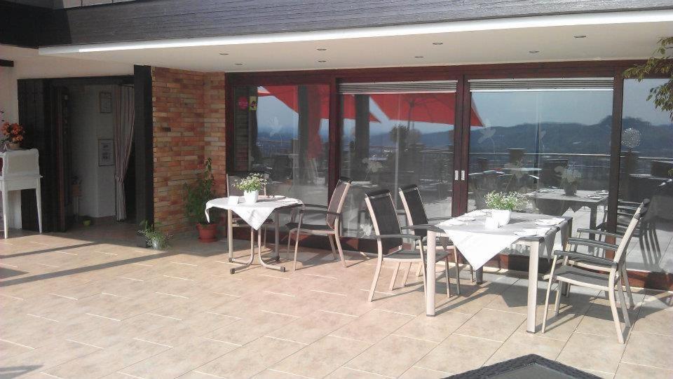 Hotel Haus Am Berg Oberkirch  Buitenkant foto